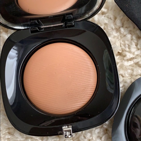 Marc Jacobs Powder - Picture 2 of 5